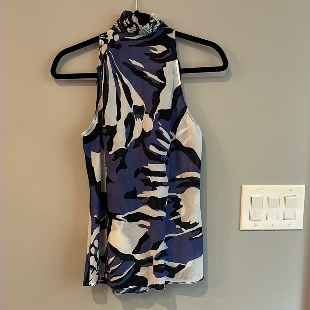 Express Purple and Black Patterned Top - Picture 5 of 7